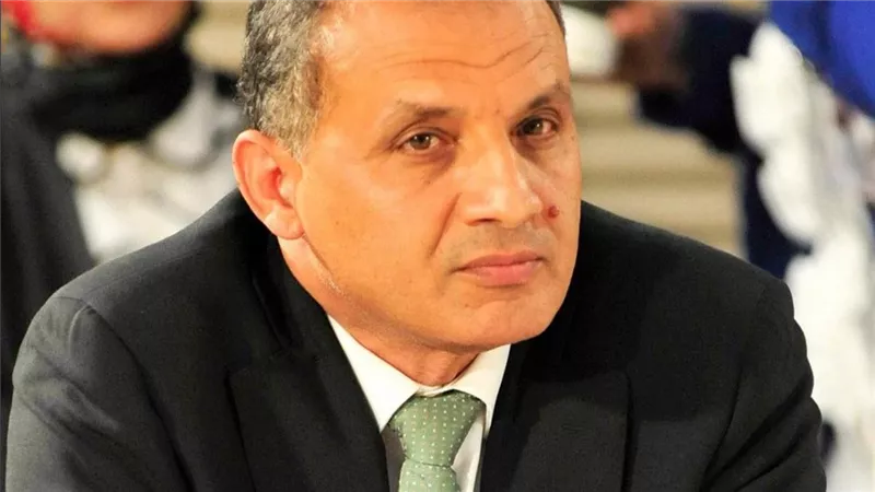 محمد فايز فرحات: الاحتلال يدفع الفلسطينيين إلى الخروج من غزة