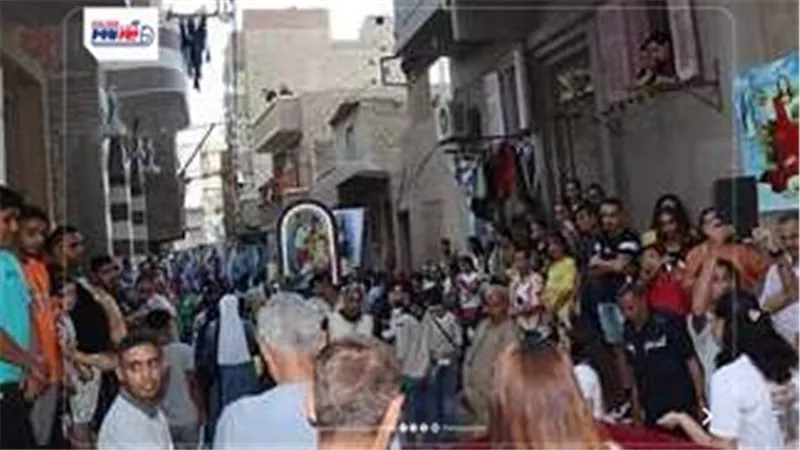 تجمع الآلاف.. فرحة إيمانية تملأ كنائس المنيا في ليلة عيد السيدة العذراء 