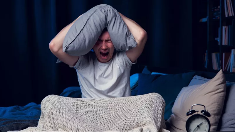 اللهم غارت النجوم وهدأت العيون.. ما الأدعية والأذكار التي تُقال عند الأرق؟ 