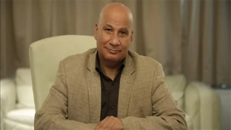 استشاري طب نفسي: الابتسامة والتحية تقللان القلق والصداع واضطرابات الجسد