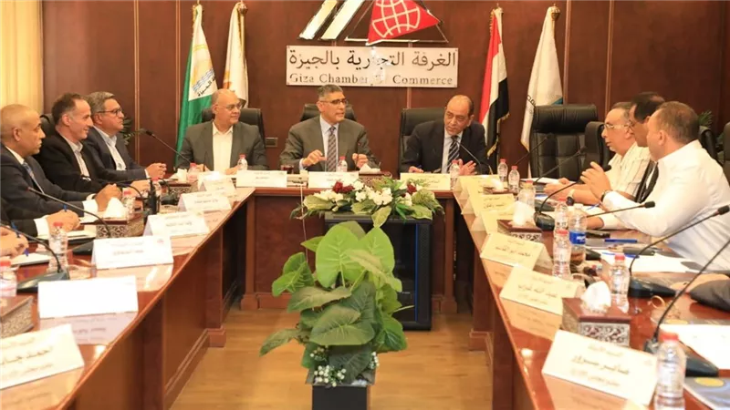 محافظ الجيزة: التجهيزات جارية لإقامة ثلاث معارض «أهلا مدارس» 