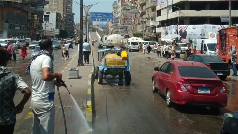 محافظ الدقهلية يتابع أعمال النظافة بالمنصورة وطلخا ورفع 485 طن مخلفات بلدية