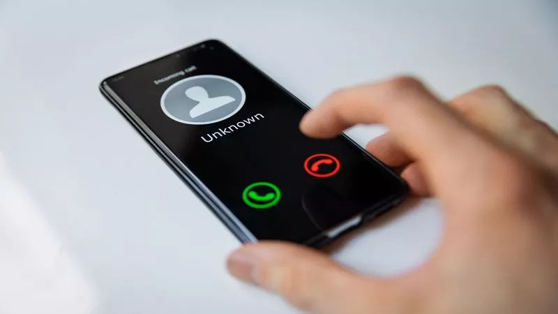 هل يكتفي المواطن برسالة «كلمني شكرا»؟.. حقيقة رفع أسعار المكالمات الهاتفية