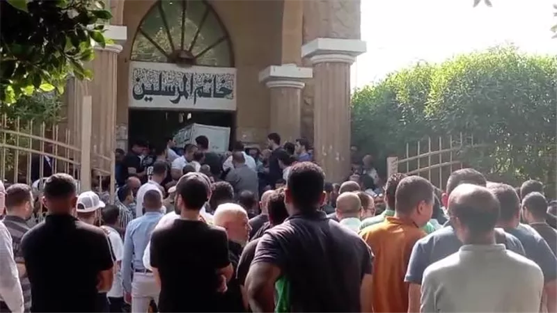 وداع مهيب للفنان الشاب بهاء الخطيب من مسقط رأسه بالبدرشين