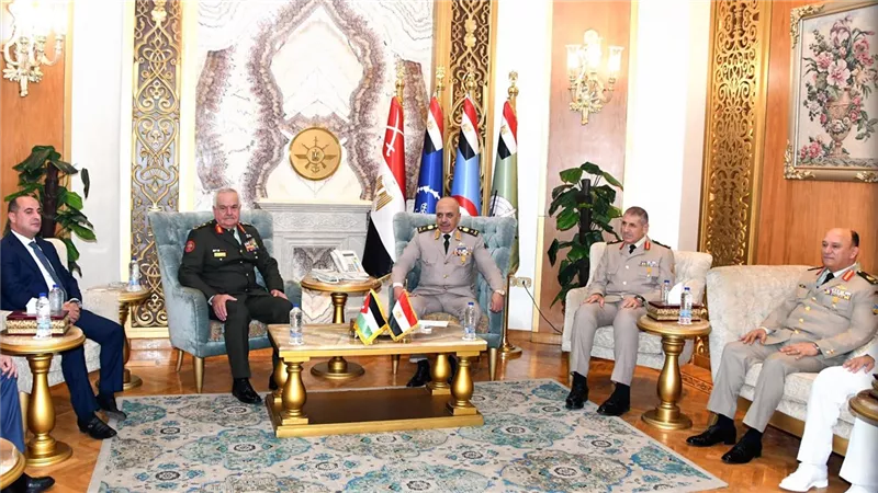 مصر والأردن تؤكدان حرصهما على تعزيز التعاون العسكري لمواجهة تحديات المنطقة