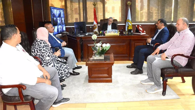 خطة شاملة لتطوير شبكة الطرق بالغربية.. والمحافظ يتابع التنفيذ ميدانيًا