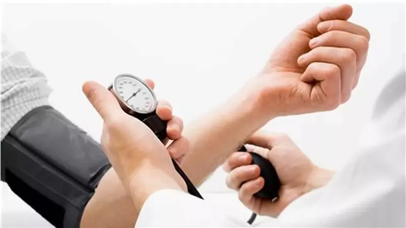 أعراض ارتفاع ضغط الدم عند النساء..مؤشرات صامتة قد تهدد الحياة