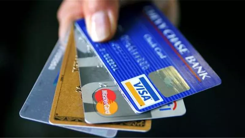 الجرائم الإلكترونية تحت المقصلة.. تشديد عقوبات الاعتداء على بطاقات البنوك