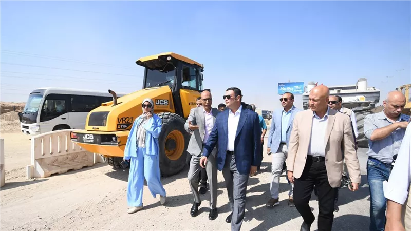 وزير الإسكان: تطوير محور التسعين الشمالي يسهم في تحسين مستوى الخدمات للسكان