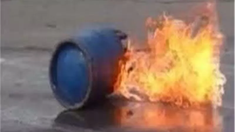 مأساة في إدكو.. حريق أنبوبة غاز يودي بحياة ربة منزل