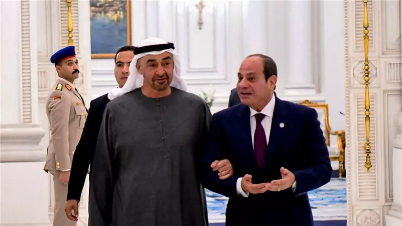 الرئيس السيسي يودع الشيخ محمد بن زايد في ختام زيارته لمصر