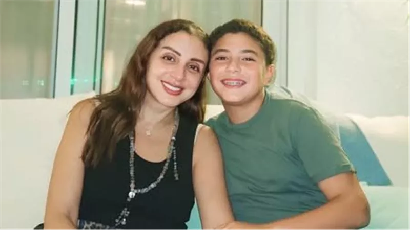 رسالة مؤثرة من نجل الراحلة غنوة لأنغام عقب عودتها من ألمانيا