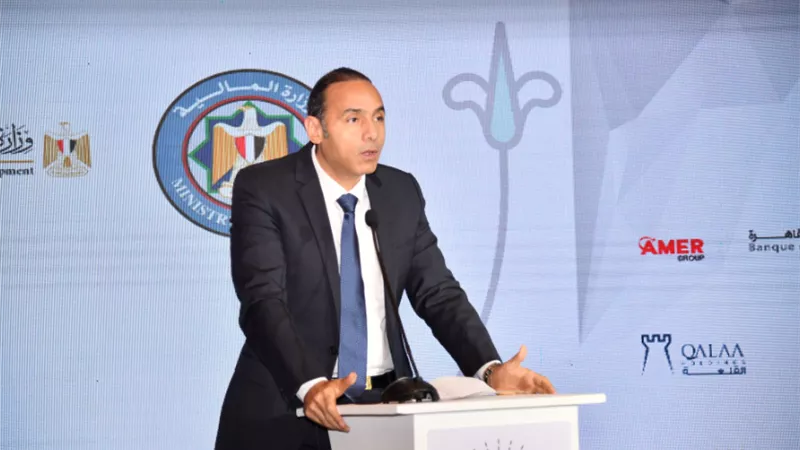 تعيين إسلام عزام رئيسا للبورصة المصرية ومحمد الشاذلي نائبا له