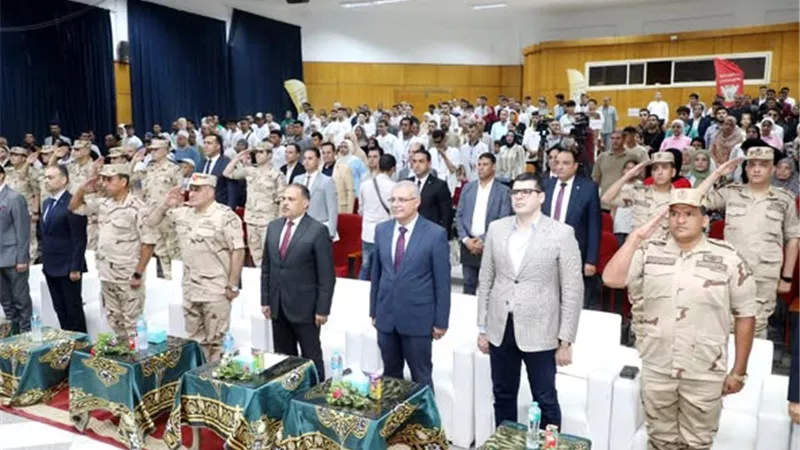 محافظ الشرقية يشهد احتفالية توزيع شهادات الإعفاء من التجنيد لذوي القدرات والهم
