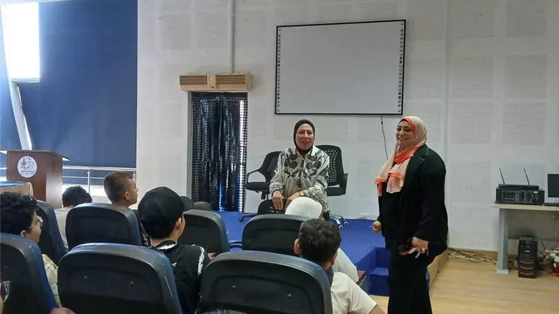  التغييرات الفسيولوجية في مرحلة المراهقة عنوان ندوة بالمركز الاستكشافي بالسويس