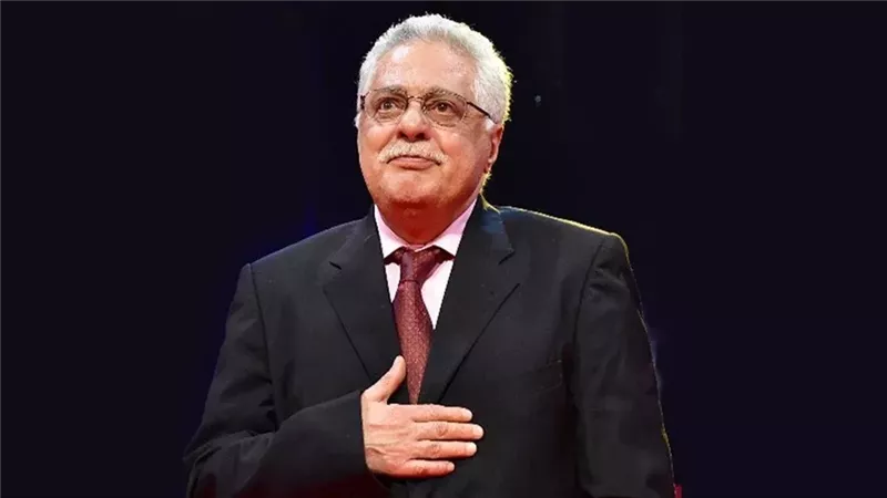 توفيق عبدالحميد: التمثيل حياتي وأديته كل عمري.. لكن دلوقتي بتحرك بكرسي متحرك