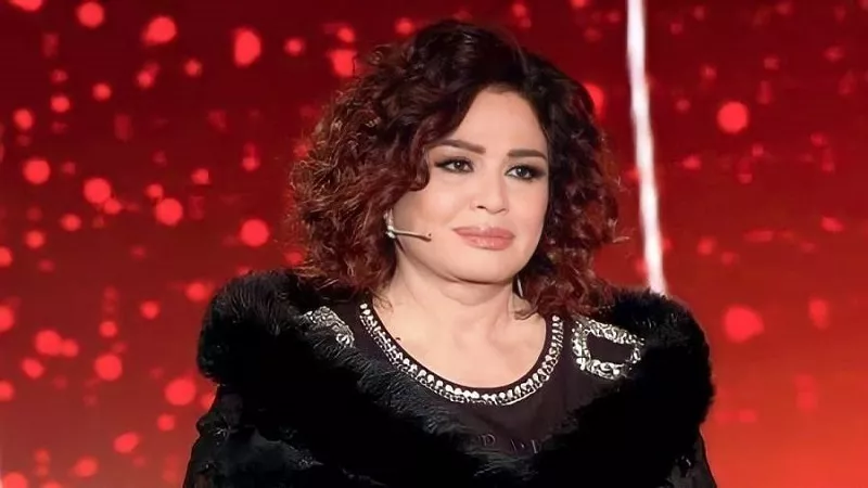 إلهام شاهين تهنئ الدكتور خالد العنانى لفوزه بمنصب مدير عام منظمة اليونسكو