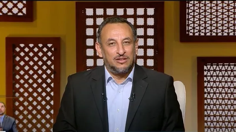 رمضان عبدالمعز: الرضا من أعظم أخلاق النبي.. ويجعل الدنيا أقرب للطمأنينة