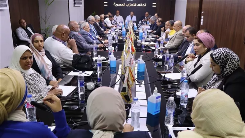 تحالف الأحزاب يرفع شعار الفردي فقط في انتخابات النواب بعد اجتماع 6 ساعات