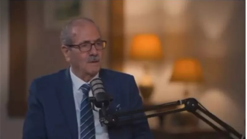 تصريحات والد الرئيس السوري أحمد الشرع تشعل مواقع التواصل حول نسب العائلة|فيديو