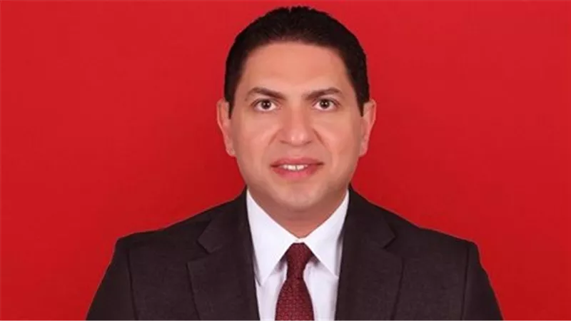 الأهلي يعلن تعيين البرقوقي مستشارا قانونيا لمجلس الإدارة وشركة الكرة