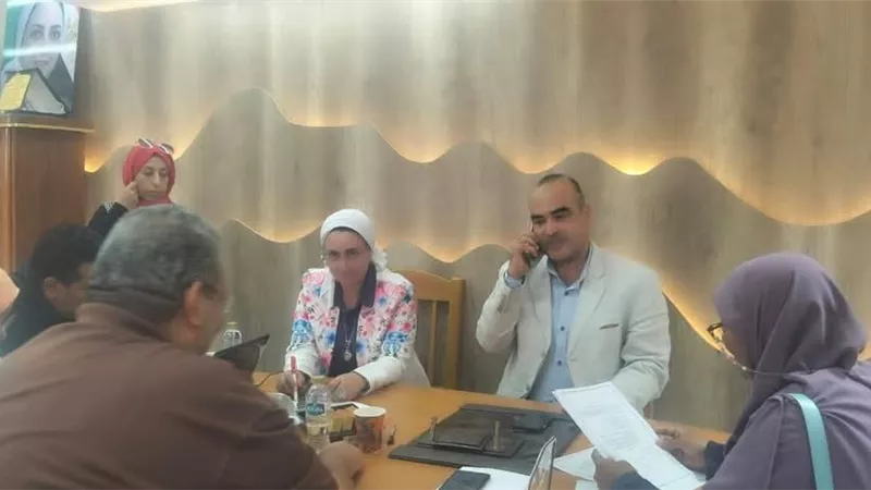 لتطوير المنشآت.. لجنة مقايسة الملاعب المفتوحة تجتمع بالشباب والرياضة بالسويس