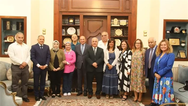 الوطنية للصحافة تبحث تطوير الإصدارات الأجنبية بما يواكب متغيرات العصر