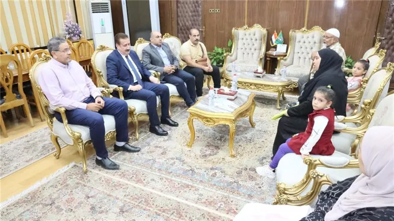  محافظ المنوفية يلتقي أسرة 