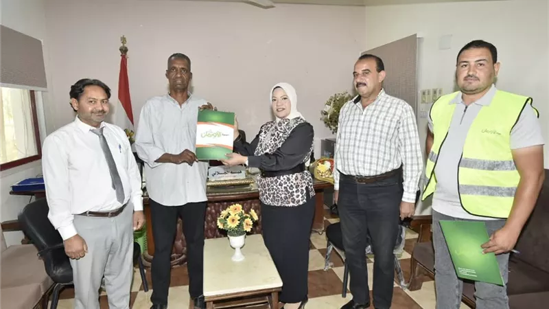الأورمان تكرم عامل مزلقان بنى سويف بمكافأة 150 ألف جنيه