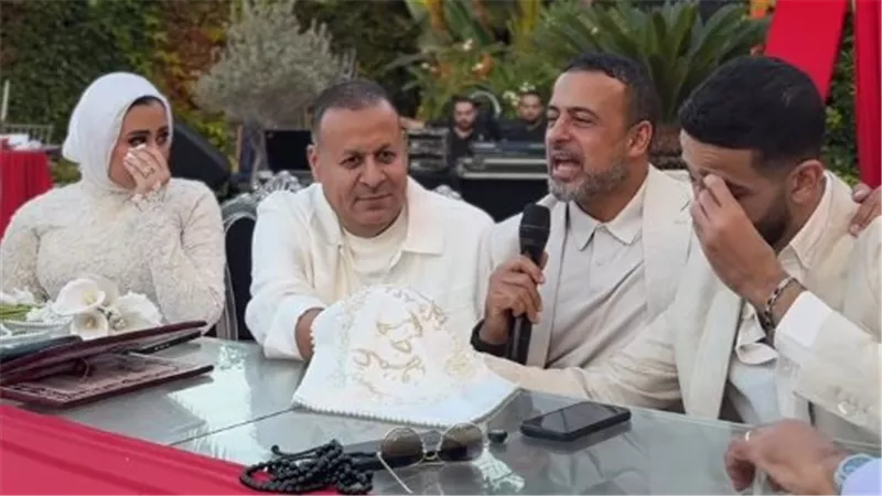 “الحب بهدلة ”..مصطفى حسني يعقد قران وكلمات مؤثرة من العريس ووالد العروس