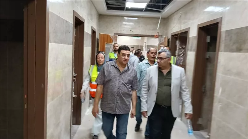 مساعد وزير الصحة يتفقد مستشفى العبور بتكلفة 525 مليون جنيه استعدادًا للافتتاح