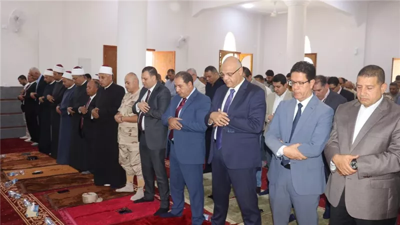 محافظ القليوبية ومدير الأمن يفتتحوا مسجد الحبيب المصطفى بحرم جامعة بنها