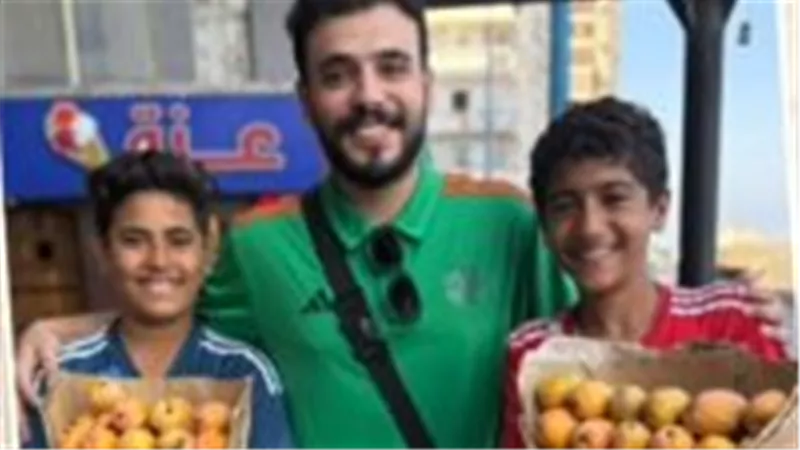 طفلان من الإسكندرية يذهلان السوشيال ميديا بموقف إنساني نادر