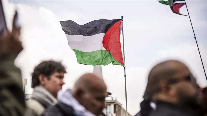 الخارجية الفلسطينية تستنكر قرار واشنطن بمنعهم من دخول أراضيها