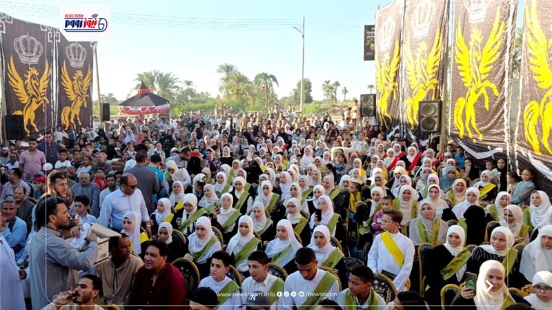 مسيرة بالمصحف ..تكريم 600 حافظ للقرآن الكريم في احتفالية بقرية أبوبشت بالمنيا