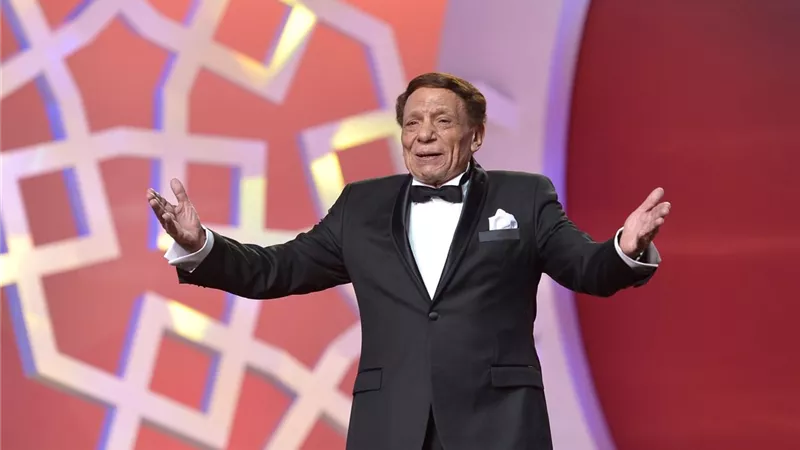 محمد أبو داوود: عادل إمام حالة فنية فريدة لا تتكرر في تاريخ الفن المصري