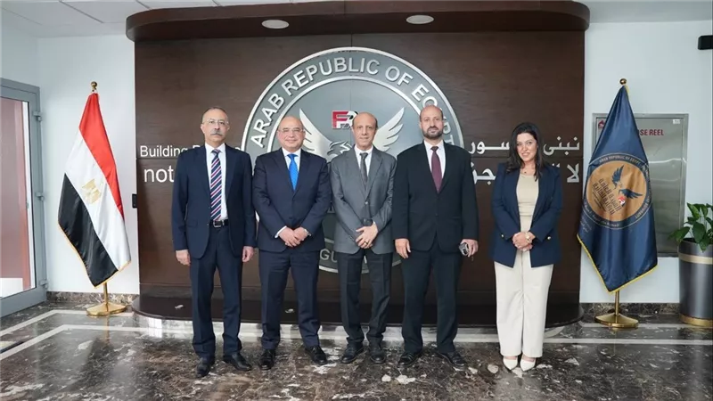 ‎الرقابة المالية تبحث مع اقتصادية قناة السويس الاستفادة الأخيرة من سوق الكربون