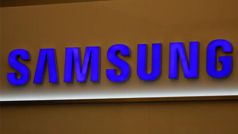 سامسونج تطلق «Galaxy Z TriFold».. مزايا أول هاتف ثلاثي الطيات 