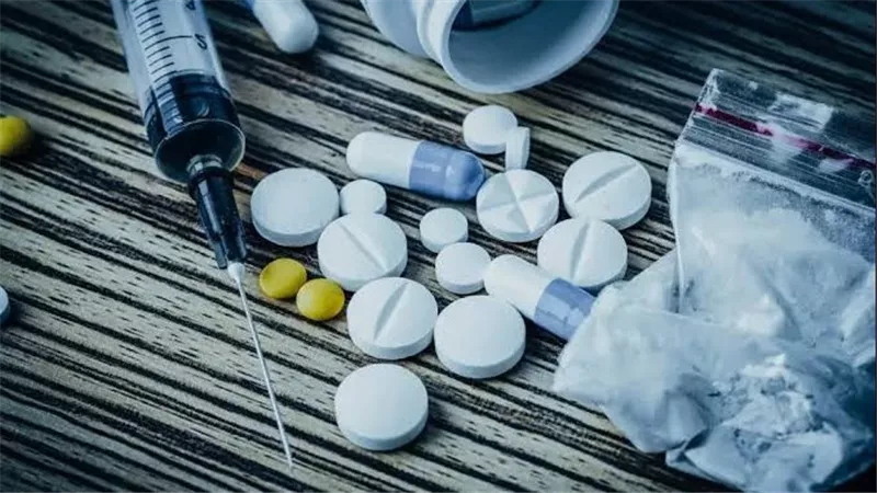 ما حكم الاستعانة على السياقة بالمخدرات؟.. الإفتاء توضح 