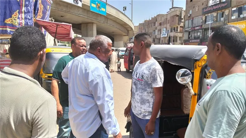 إمبراطورية التوكتوك تسبب كوارث بشوارع قوص في قنا والأهالي يستغيثون بالمسؤولين 