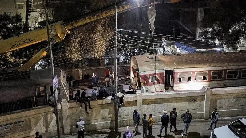 من العياط إلى دهشور.. حوادث قطارات أطاحت بوزراء النقل (بين الإقالة والاستقالة)