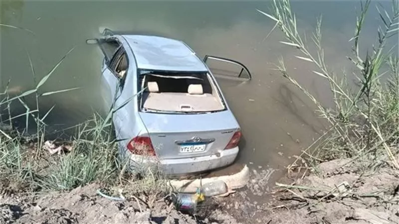 مصرع اب وإصابة ابنه في حادث سقوط سياره في ترعه بكفرالشيخ 