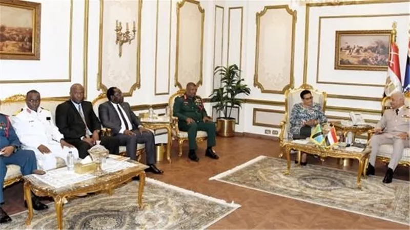 مصر وتنزانيا توقعان اتفاقية تعاون عسكري لتعزيز تبادل الخبرات