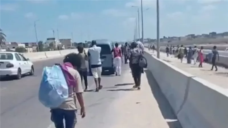حملة لشباب وعائلات سيدي كرير بالإسكندرية لتطهير الطريق من المدمنين والمشردين 