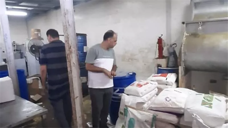 ضبط مصنع أدوية بيطرية مجهولة المصدر في السادات بمحافظة المنوفية