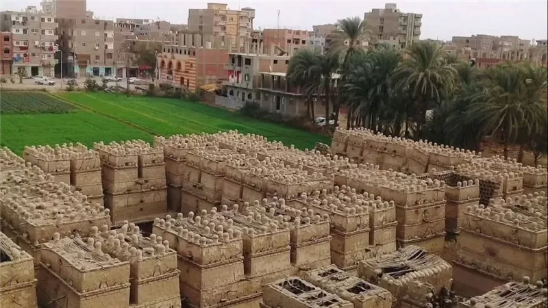 أبراج الحمام في نقادة تحفة معمارية شاهدة على تاريخ وحضارة المدينة| صور