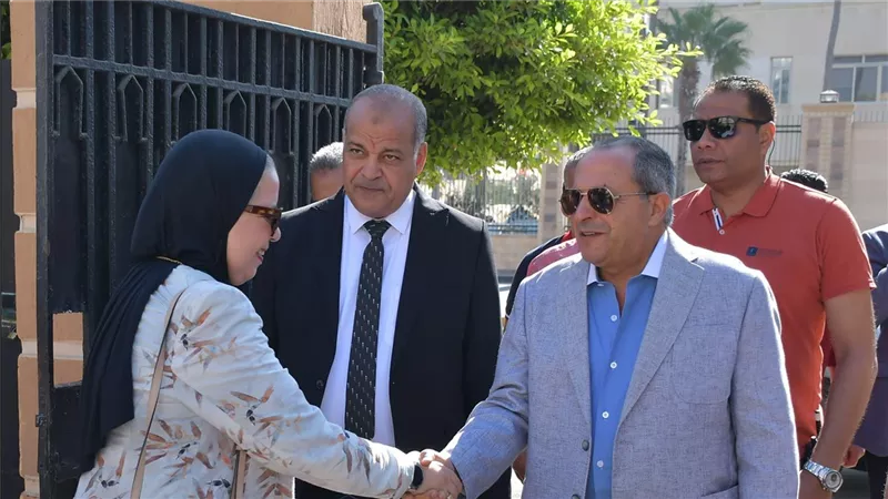 محافظ بورسعيد يتابع استعدادات المدارس لاستقبال العام الدراسي الجديد 2025-2026