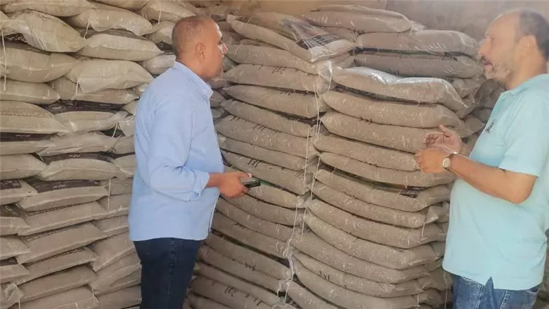 ديون متراكمة بسبب السوق السودا.. نقص الأسمدة يهدد زراعات قرية أبودياب في قنا