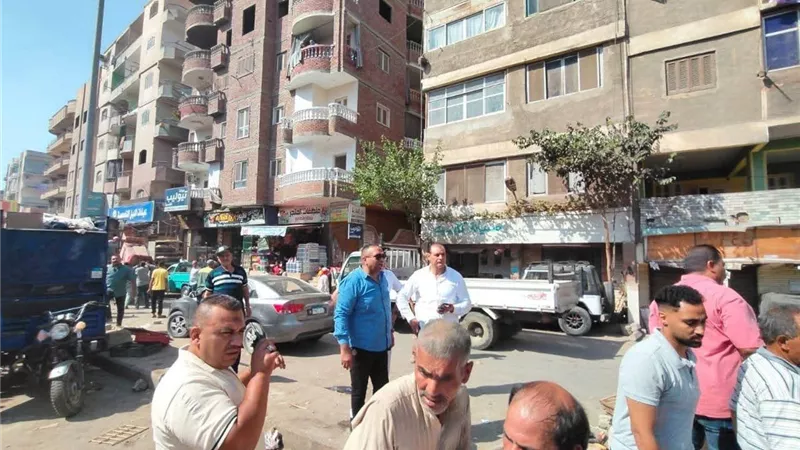 حملة مكبرة بحي الهرم ترفع 750 حالة إشغال وتعدٍ على الطريق العام