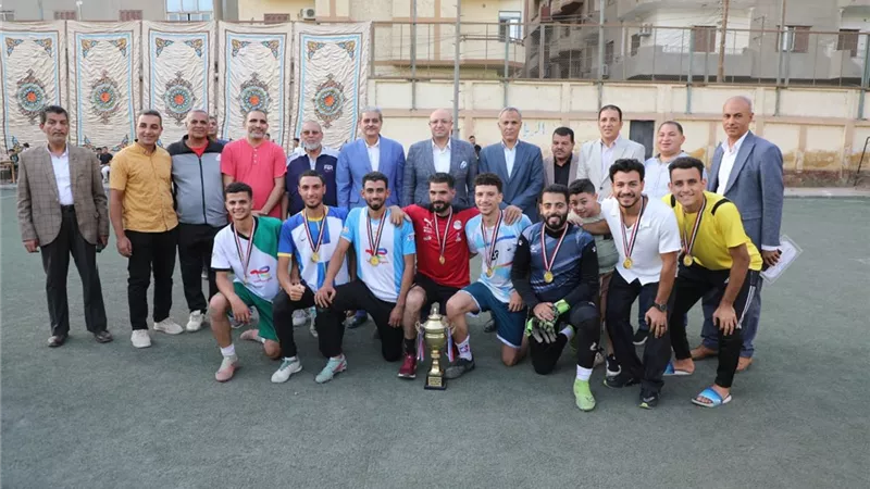 محافظ بني سويف يشهد نهائي دوري مجالس المدن ويكرّم الفرق الفائزة